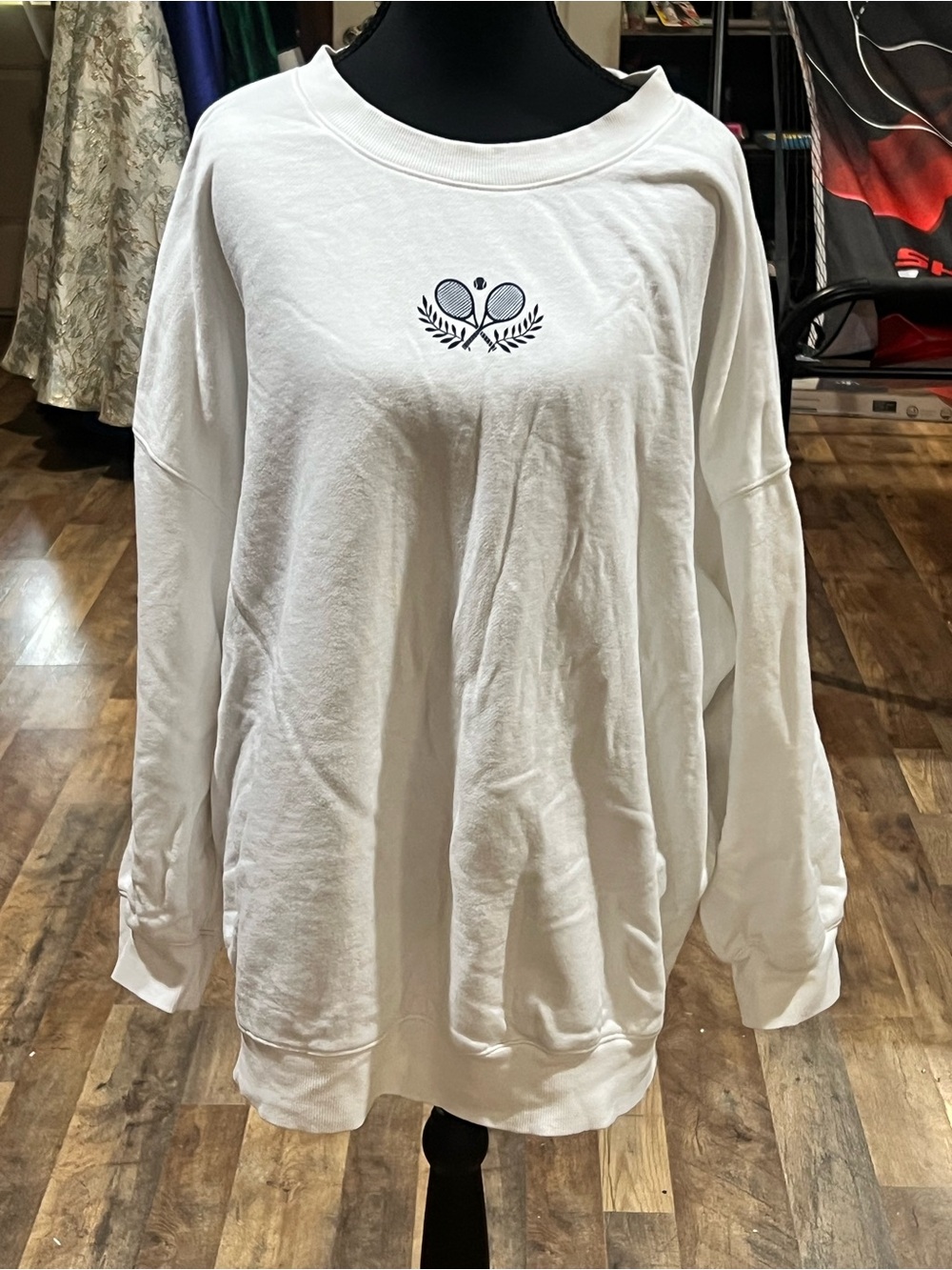Old Navy White Women's Crewneck Sweatshirt with Tennis Motif